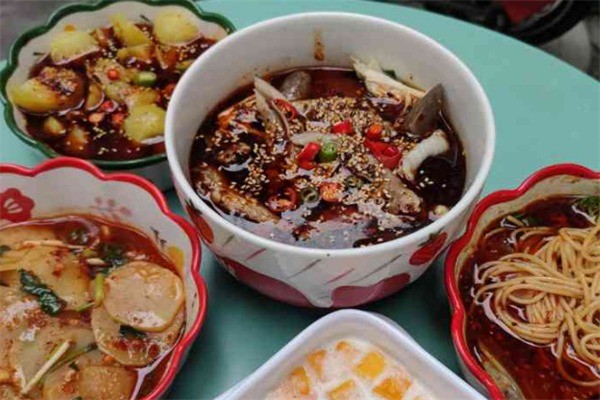 新花樣美食屋加盟