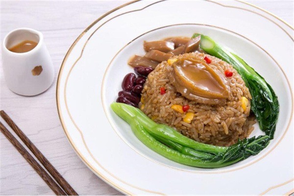 申公鮑鮑魚(yú)撈飯加盟
