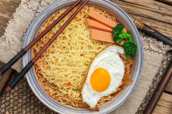 來碗泡面加盟