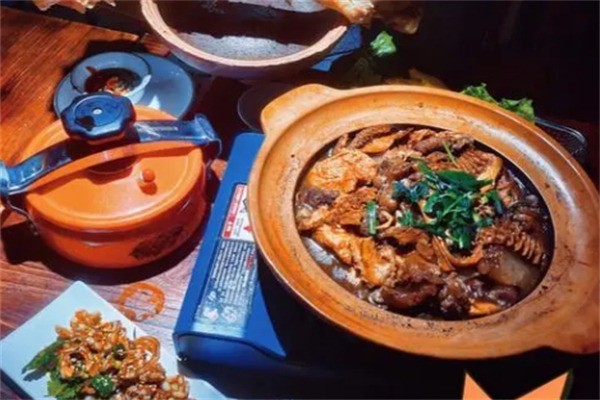 小宇牛雜屋加盟
