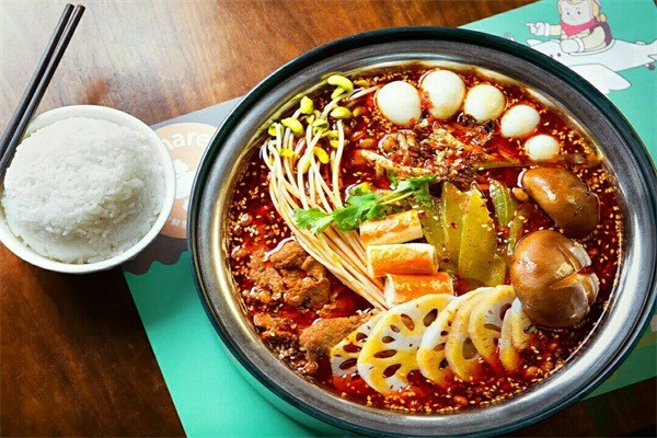 佰倍爽串串小火鍋加盟