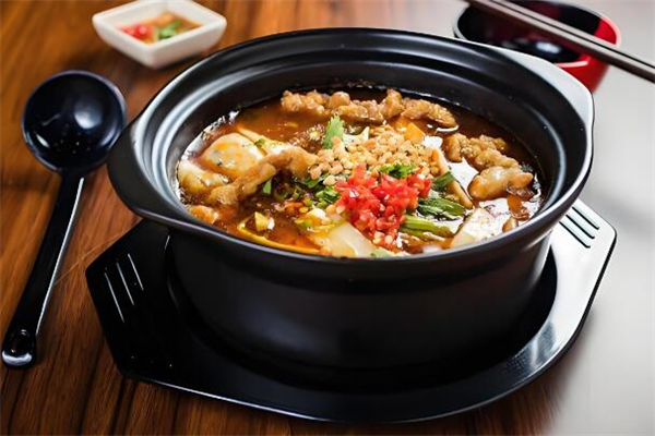 國(guó)棟婆麻辣燙加盟