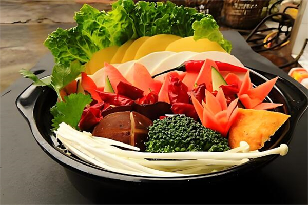 小朱哥麻辣燙加盟