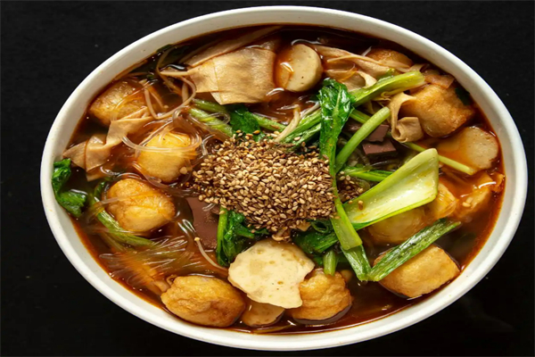 黃益可麻辣燙加盟
