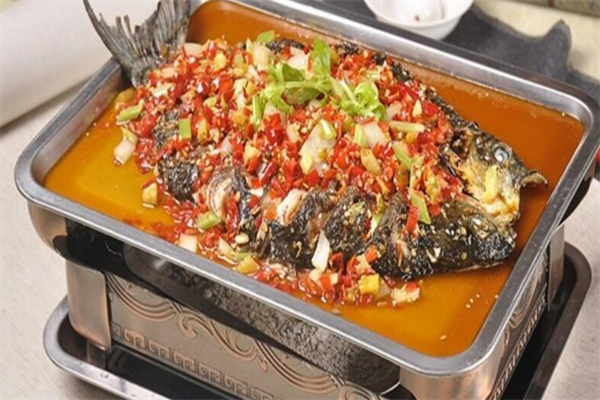 轉(zhuǎn)爐烤魚加盟