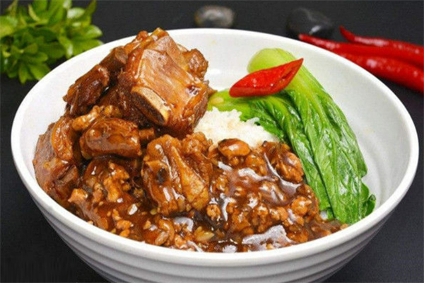 醬香骨頭飯加盟