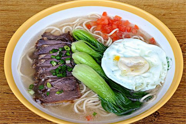 小周老湯面館加盟