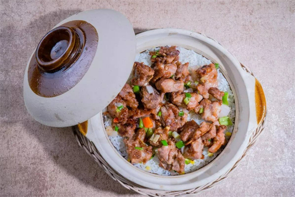 煲樂(lè)香煲仔飯加盟