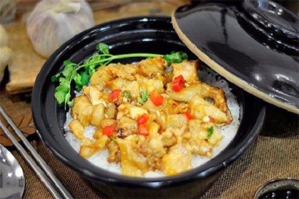 米萌仔煲仔飯加盟