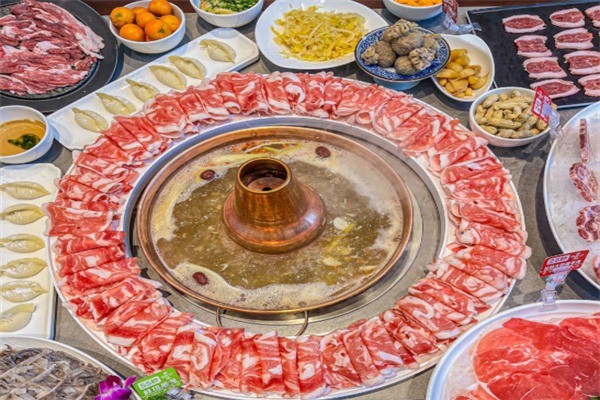 和泰鑫酸菜銅鍋涮羊肉加盟