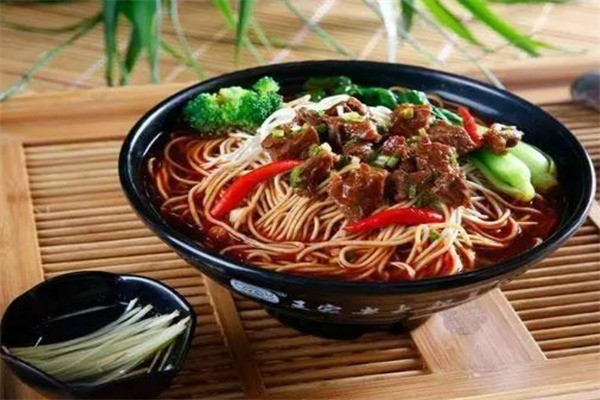 瘋狂魚(yú)湯干拌加盟