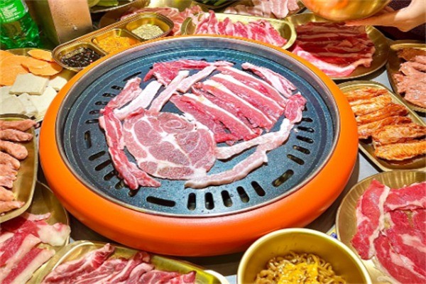 豬愛牛炭烤韓式烤肉加盟