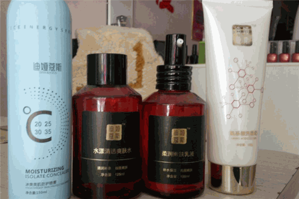 迪婭蔻斯中泥坊品牌圖片