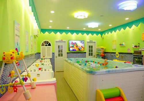 悅兒灣嬰兒游泳館