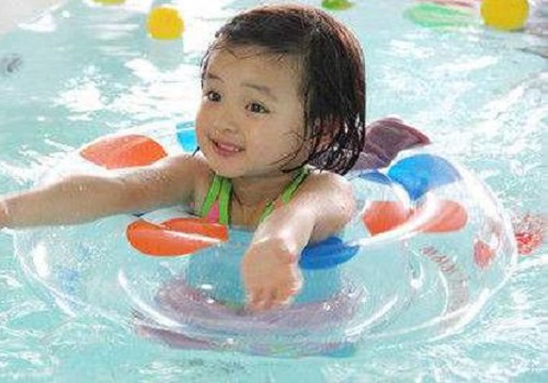三瑟海嬰兒游泳館