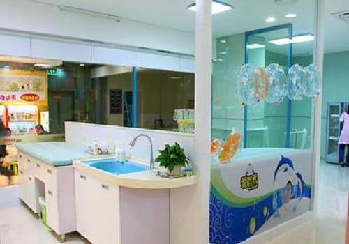 愛貝思嬰兒游泳館