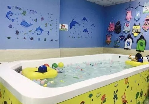 水寶寶游泳館