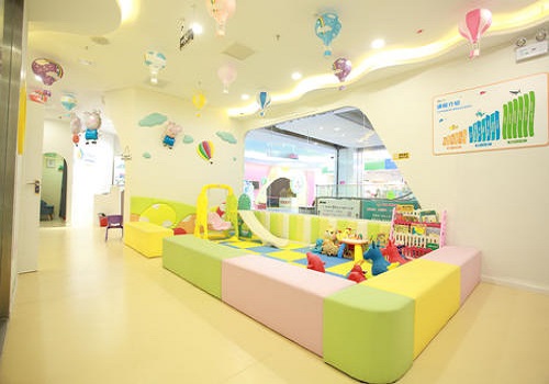 樂(lè)爾嬰幼兒游泳館