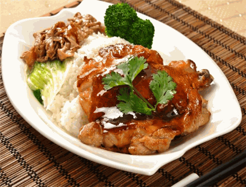 偶拌秘汁牛肉飯