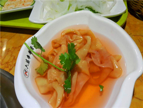 六婆串串香火鍋