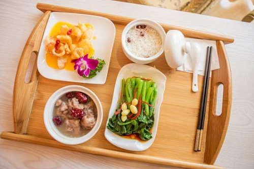 愛彌兒月子中心