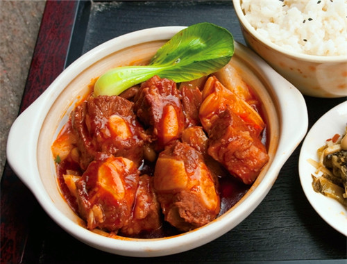 膳當(dāng)家黃燜雞米飯