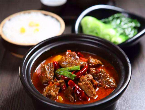 牛蠻吉牛腩飯