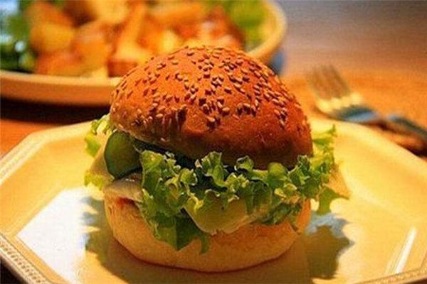 美滿吉快餐