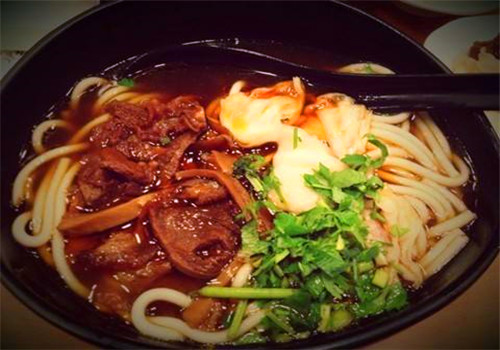 三品王牛肉粉