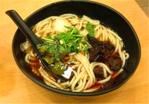 三品王牛肉粉
