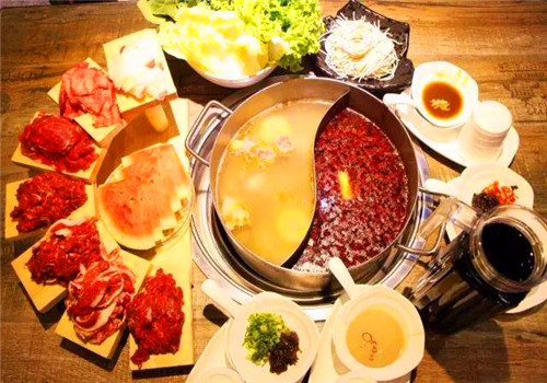 潮牛莊園鮮牛肉火鍋