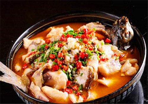 竹葉三和魚火鍋