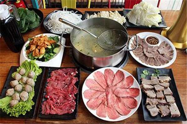 領(lǐng)鮮潮牛牛肉火鍋