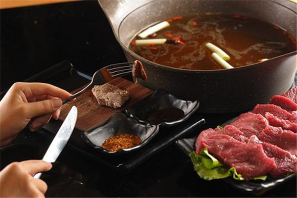 庖丁家牛肆火鍋