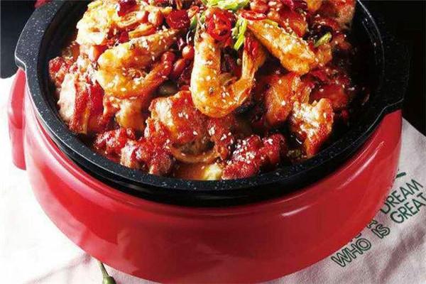 吉吉向上炭烤雞肉煲