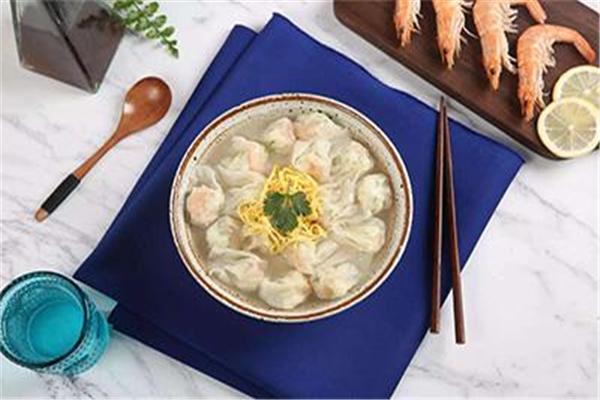 煮元張脆皮餛飩