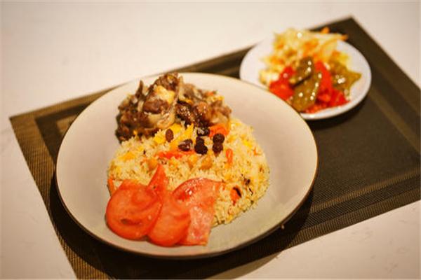 夏牧場(chǎng)風(fēng)干肉抓飯