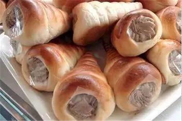 新僑三寶樂面包店