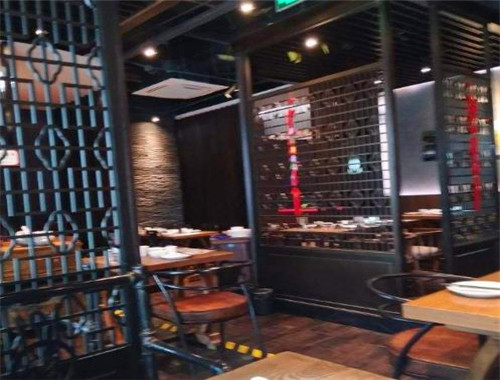 黃大酸菜魚主題餐廳