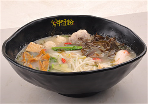 牛呀粉煸香燒鍋粉加盟