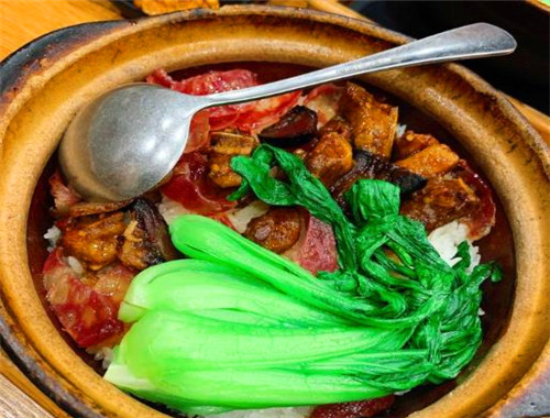 全記煲仔飯