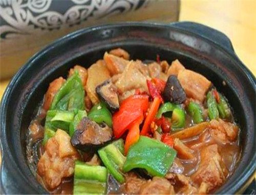 通關(guān)張三黃燜雞加盟