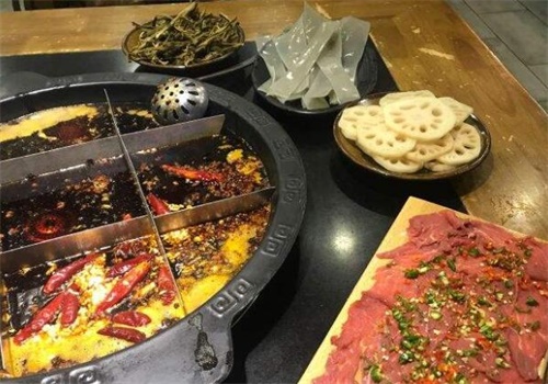 九格紅浪老茶火鍋