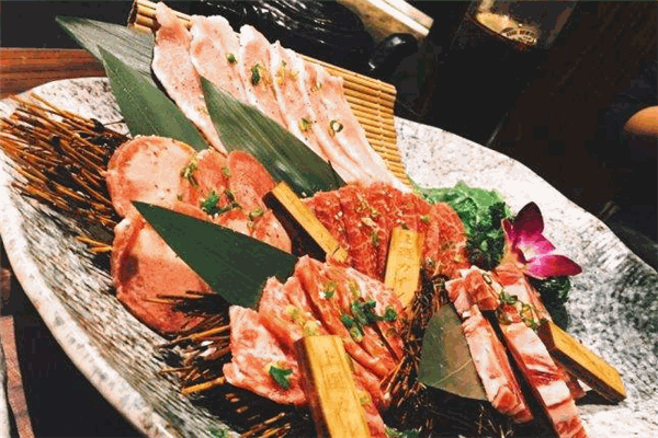 燒肉人燒烤加盟