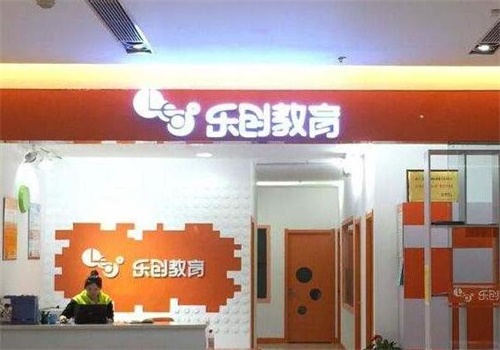 樂(lè)創(chuàng)機(jī)器人