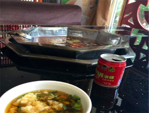 老鬼火鍋加盟