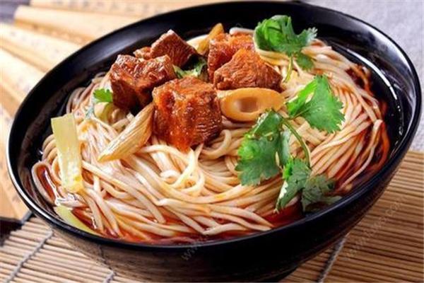 靚湯粉面加盟
