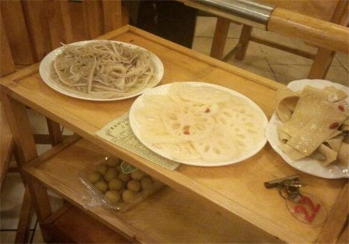 蜀滋香鮮魚坊火鍋加盟