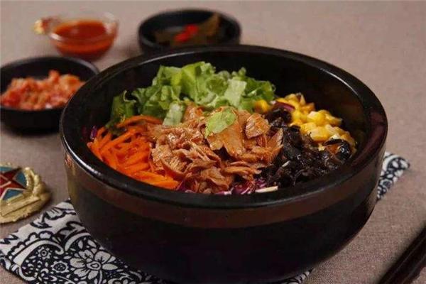 張班長(zhǎng)新派粗糧石鍋飯