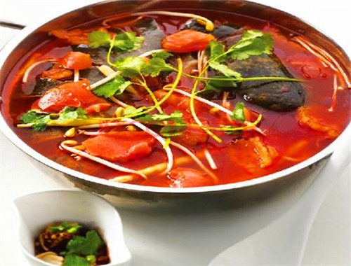 偶魚魚火鍋